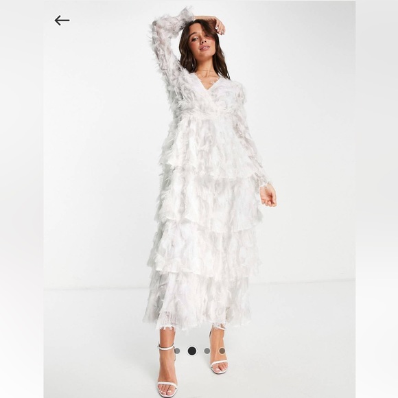 Y.A.S Bridal Dress - Picture 2 of 7